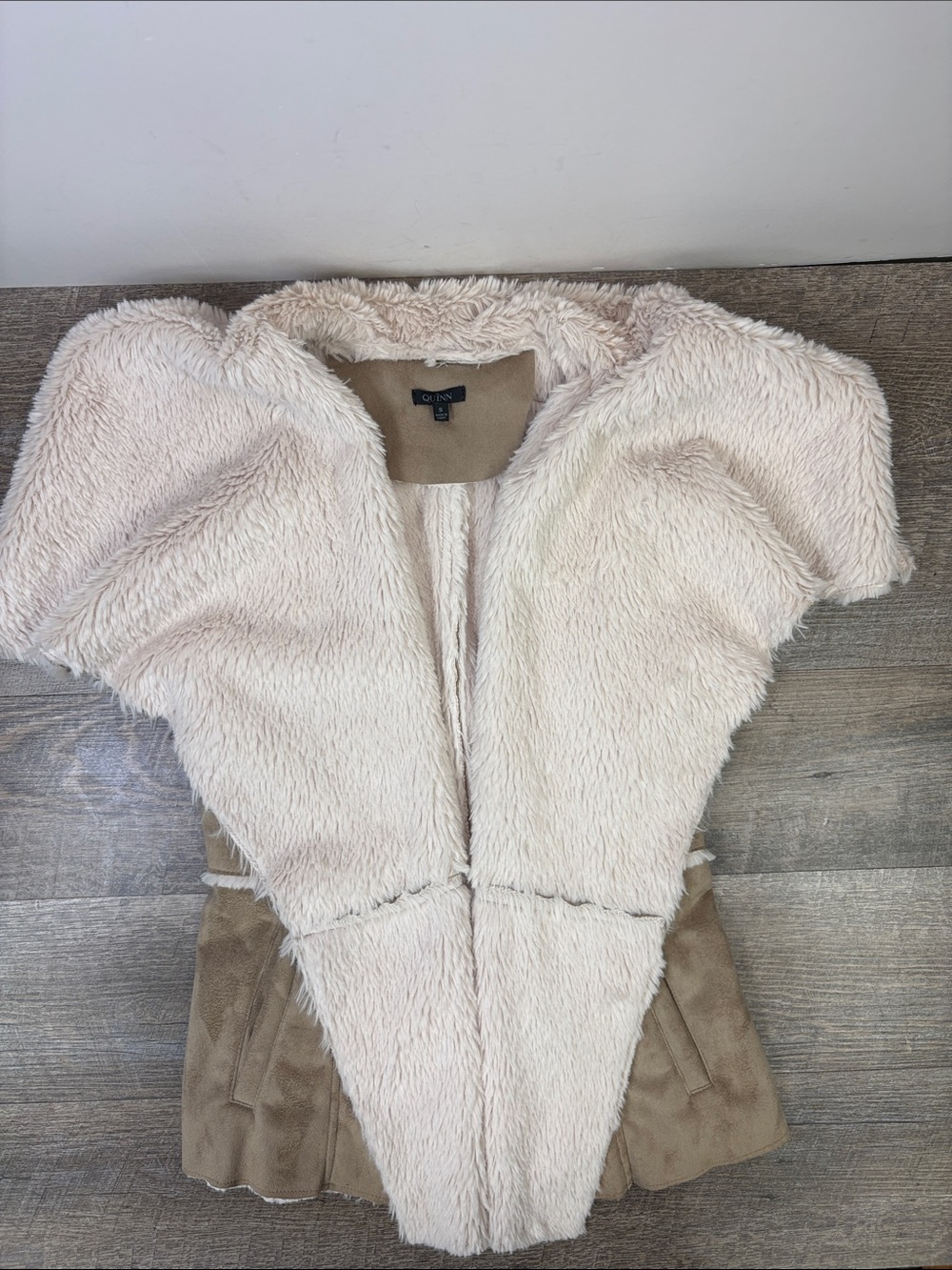 Quinn Faux Shearling Waterfall Vest Cream & Tan Size Small